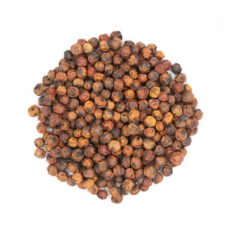Organic and PGI red Kampot peppercorns