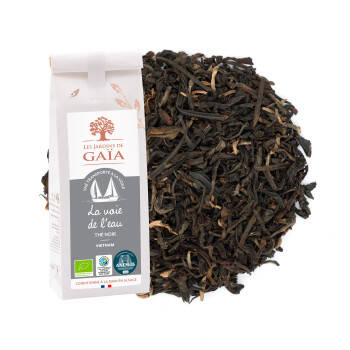 Organic black tea transported by sail - The water way