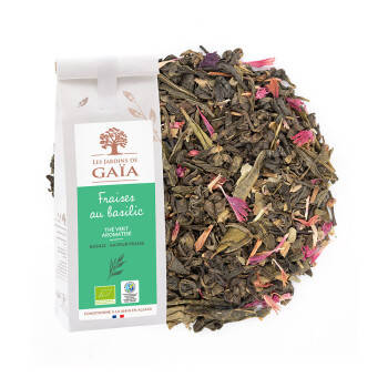 Organic green tea with basil and strawberry - Strawberries with basil