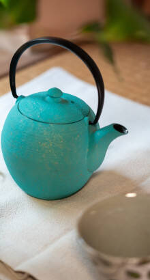 Théière en fonte bleu