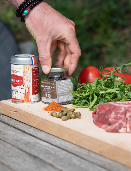 Epices rubs bio Ultimate Beef avec du poivre au sel de Kampot Terra Madre 
				                    