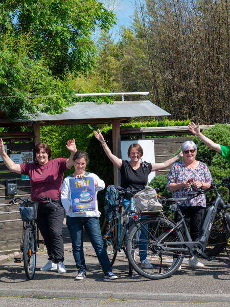 Notre équipe à vélo 2024
	                    