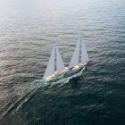 Voilier cargo dans la mer TOWT - Header - Blog
			                